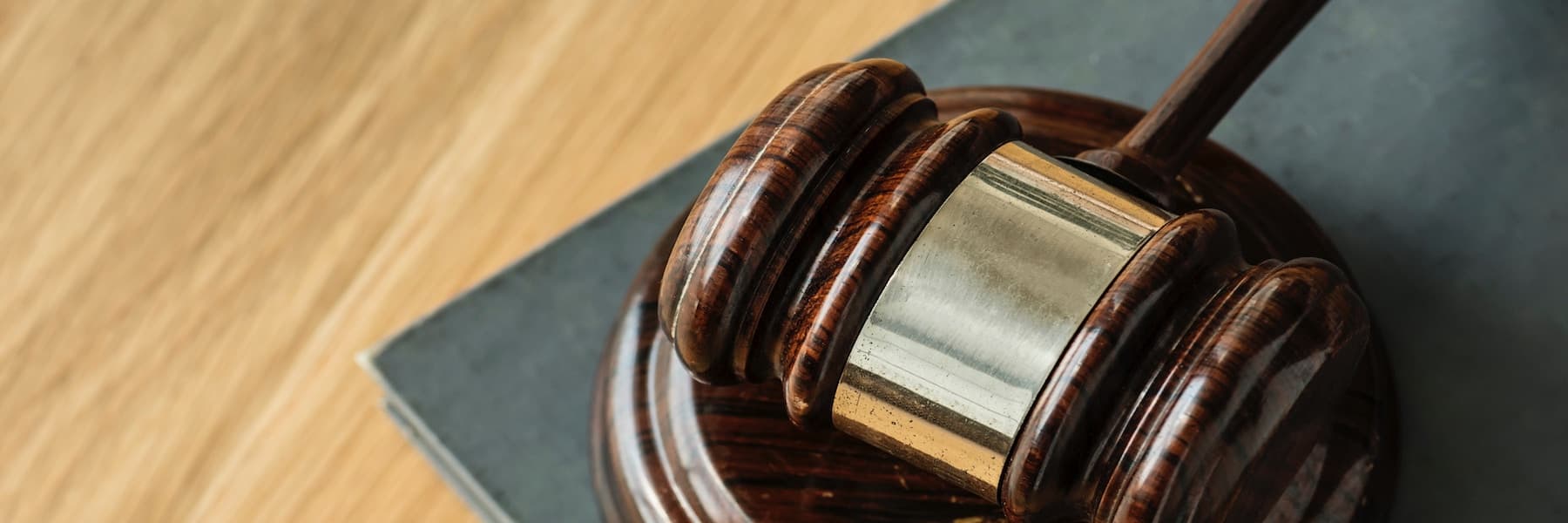 Simbolul justiției reprezentând echilibrul și corectitudinea